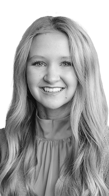 RSC student Anna Shaw poses for a headshot photo for Student Senate.